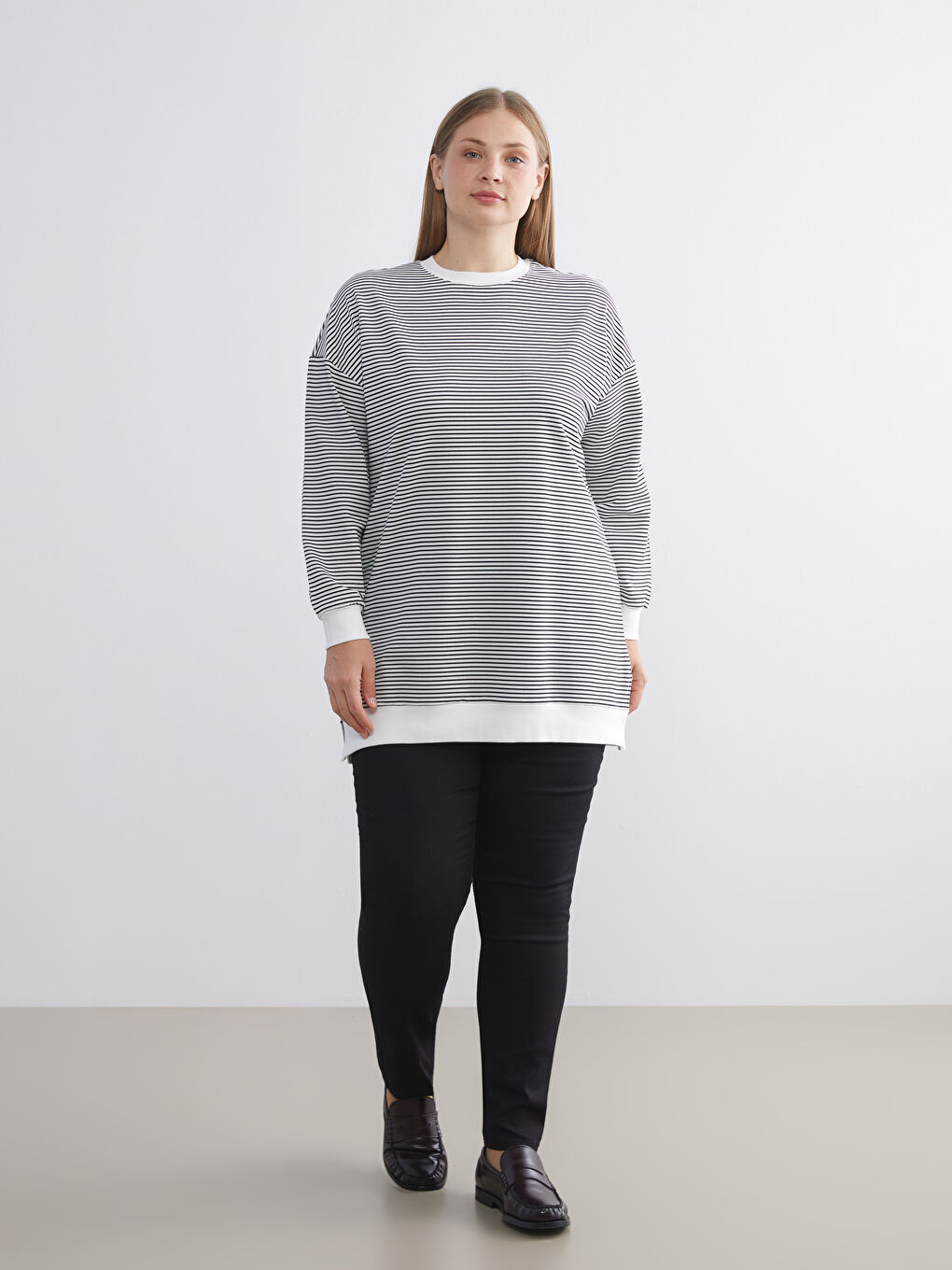 Siyah Büyük Beden Çizgili Kadın Sweatshirt Tunik-2