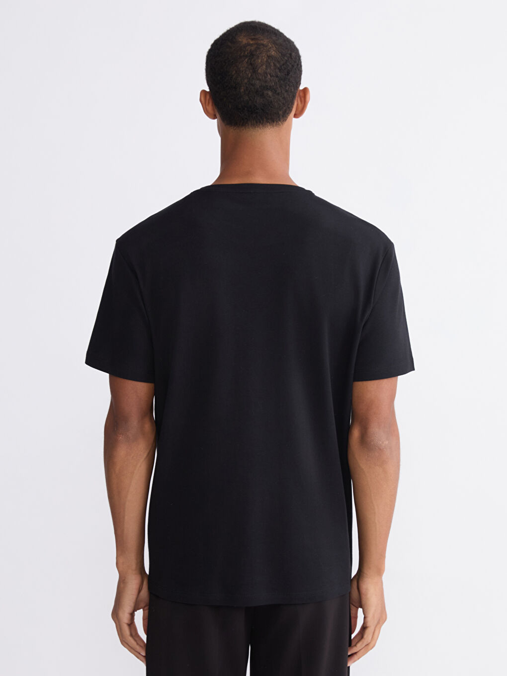 Siyah Bisiklet Yaka Erkek Tişört-3