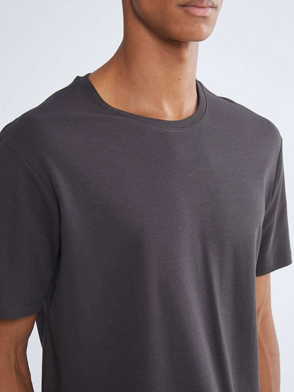 Antrasit Bisiklet Yaka Erkek Tişört-2