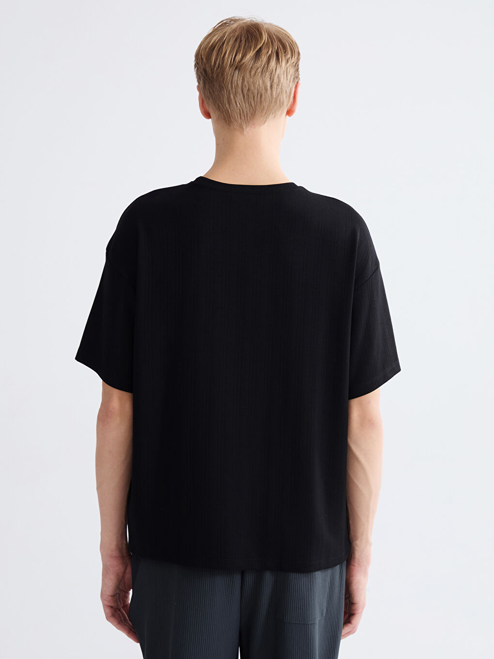 Siyah Bisiklet Yaka Erkek Tişört-3