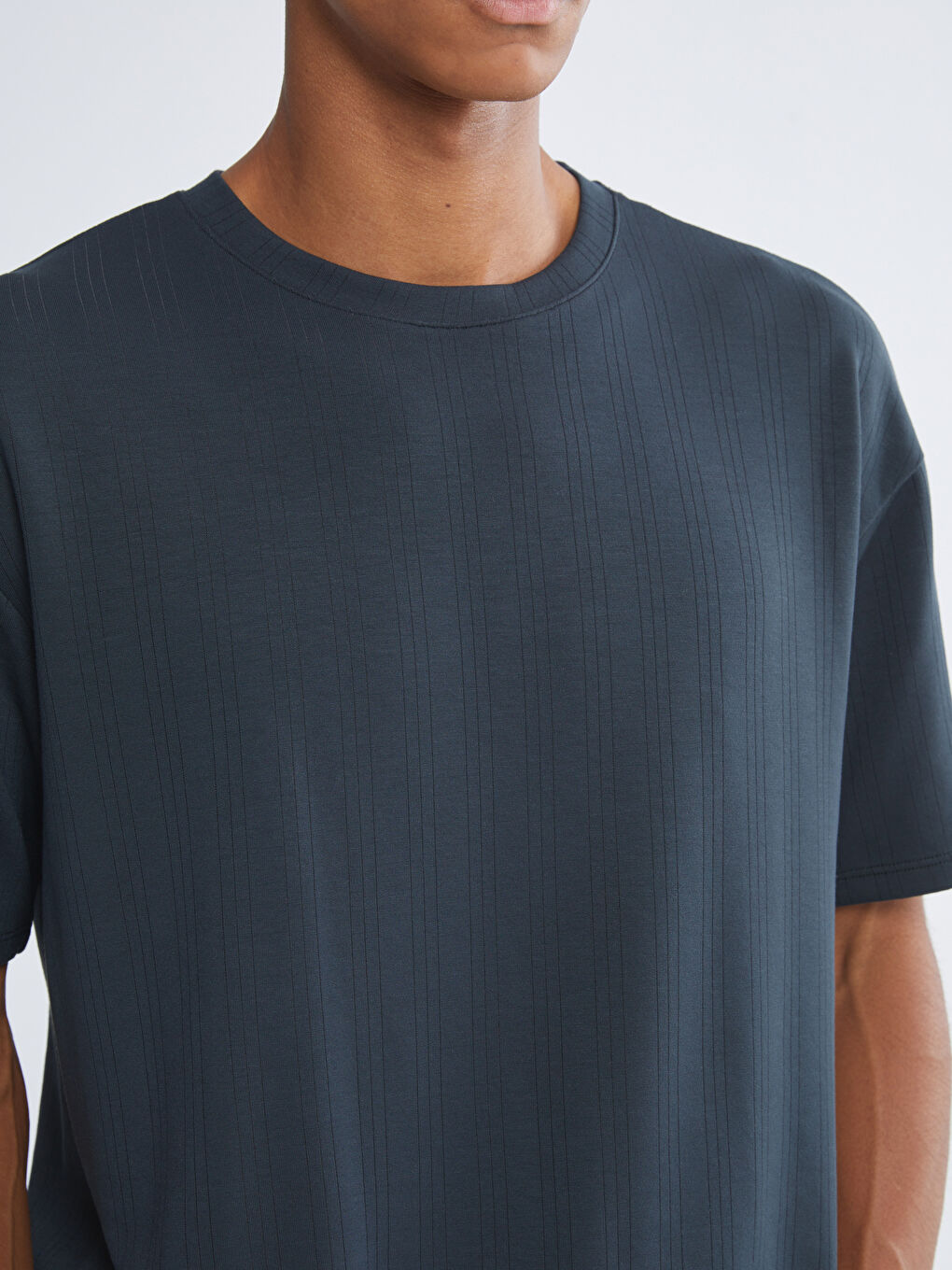 Antrasit Bisiklet Yaka Erkek Tişört-2