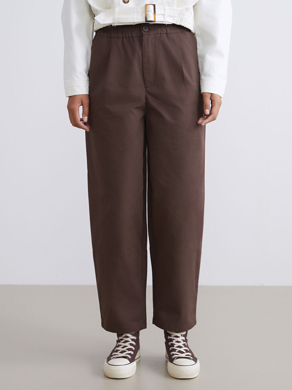 Kahverengi Beli Lastikli Gabardin Kadın Pantolon-2