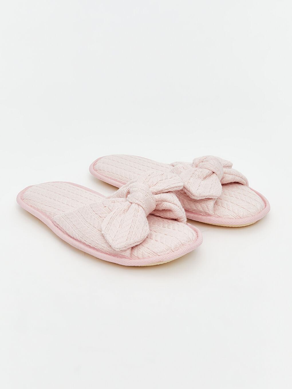 Pembe Fiyonk Detaylı Kadın Ev Terliği