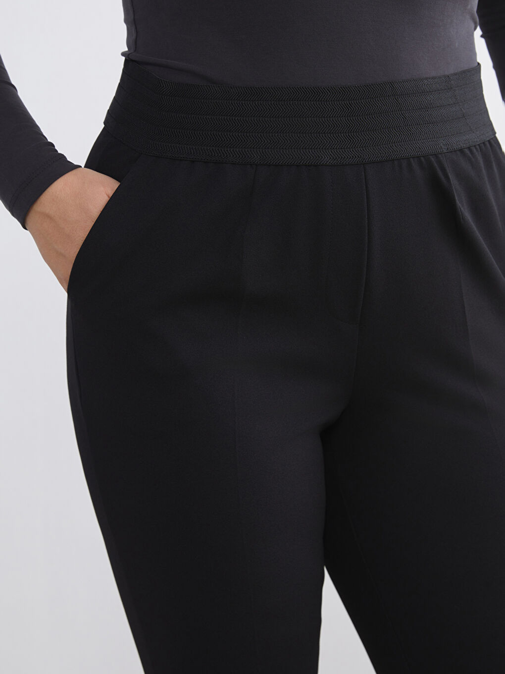 Siyah Büyük Beden Beli Lastikli Kadın Pantolon-2