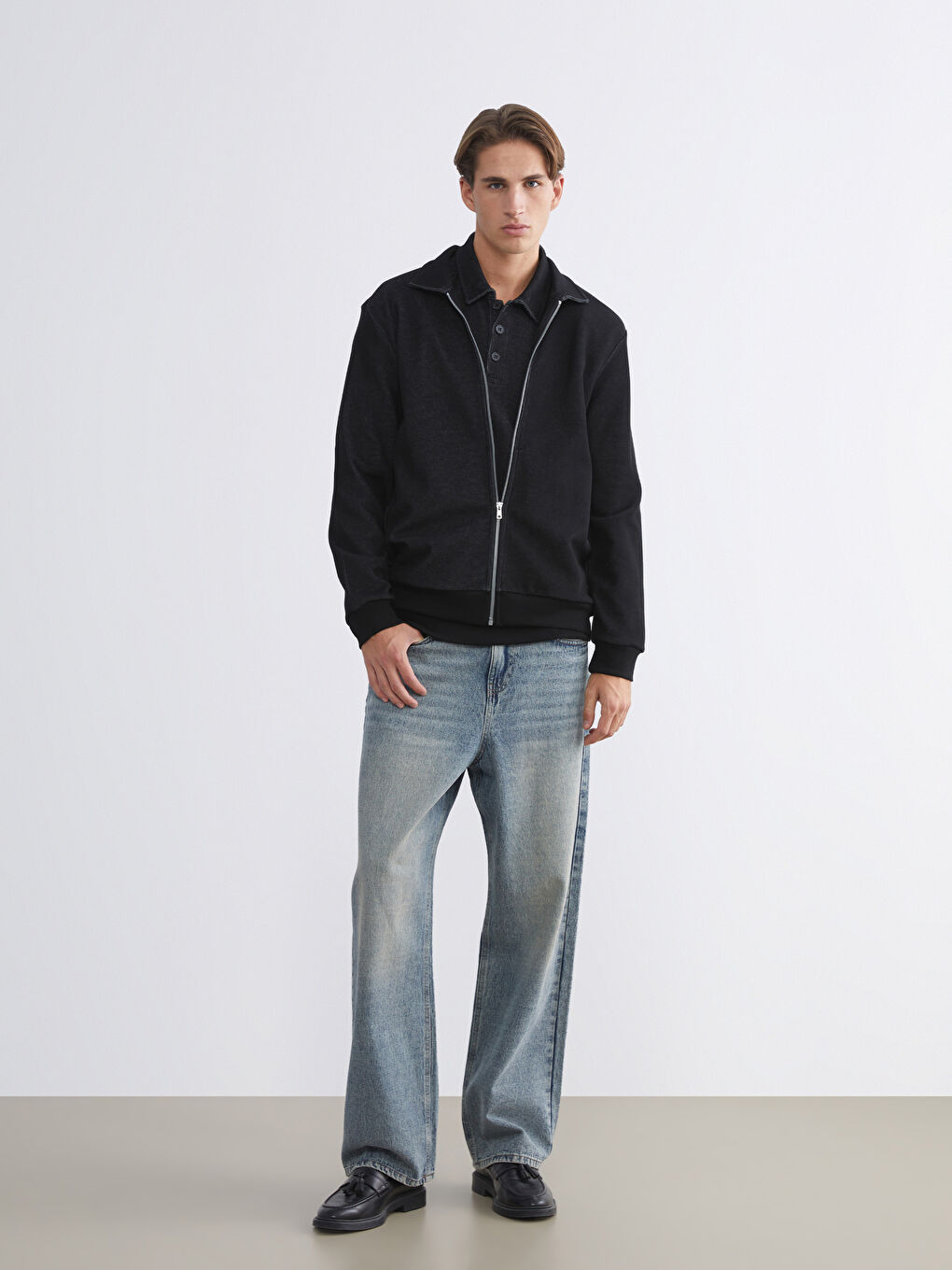 Siyah Standart Kalıp Polo Yaka Erkek Fermuarlı Sweatshirt-1