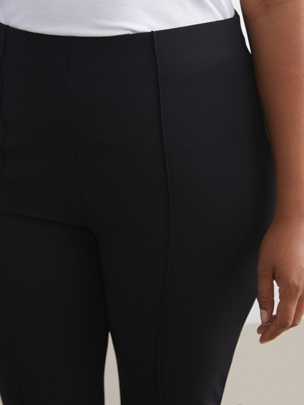 Siyah Dar Fit İspanyol Paça Kadın Pantolon-2