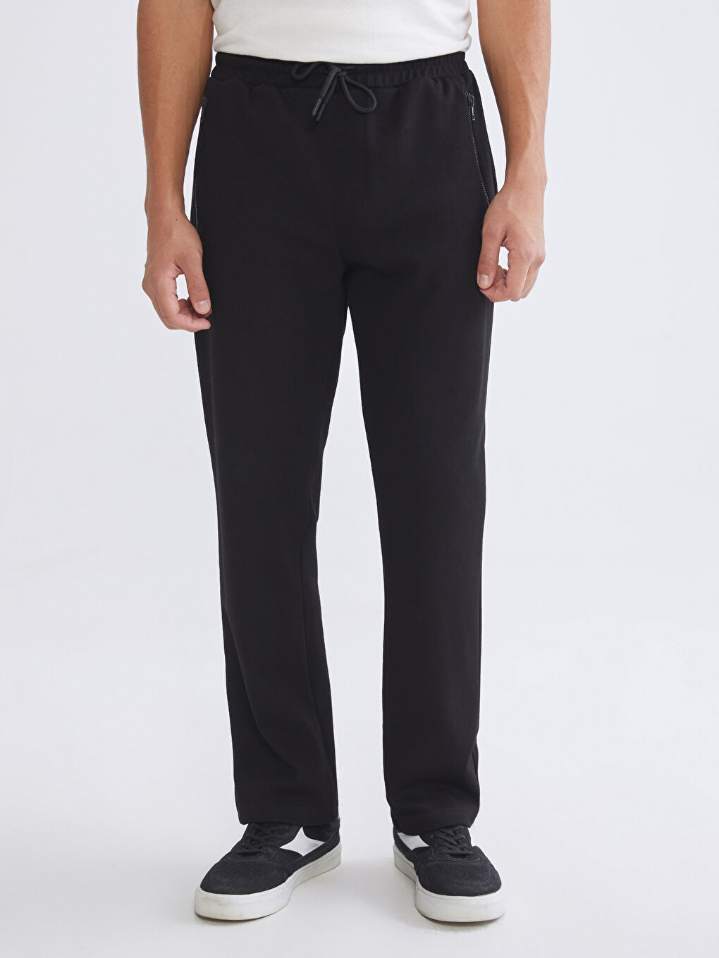 Siyah Standart Kalıp Erkek Eşofman Altı-1