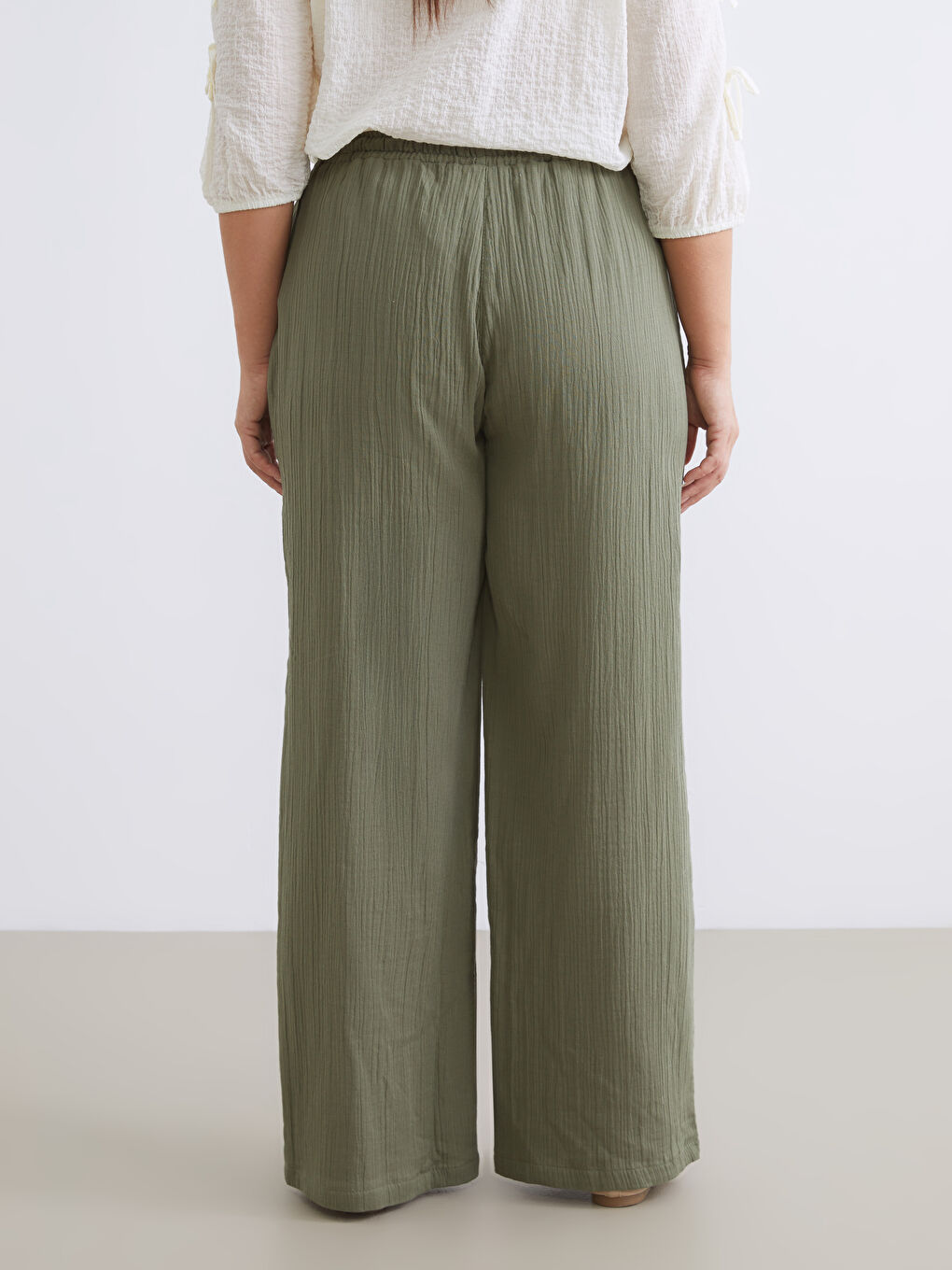 Haki Beli Lastikli Dokulu Geniş Paça Kadın Pantolon-5