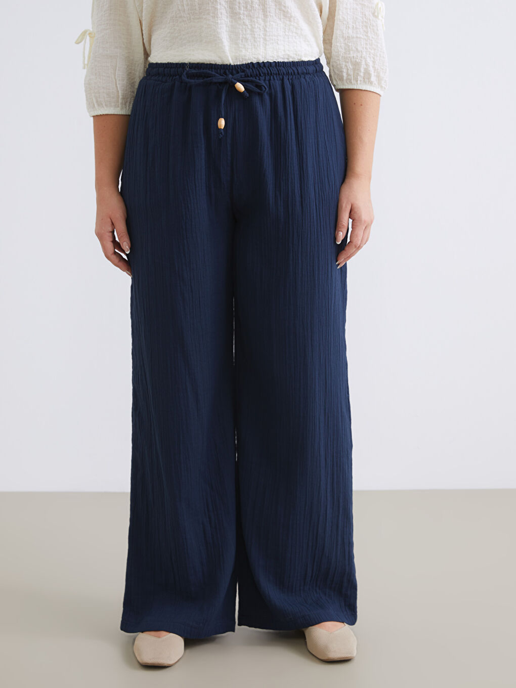 Lacivert Beli Lastikli Dokulu Geniş Paça Kadın Pantolon-2