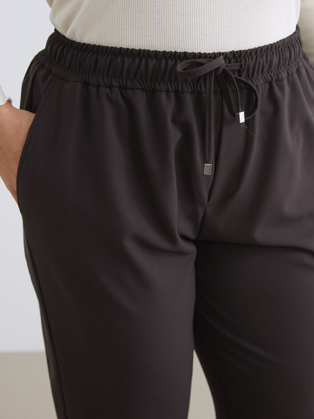 Kahverengi Beli Lastikli Kadın Pantolon-4