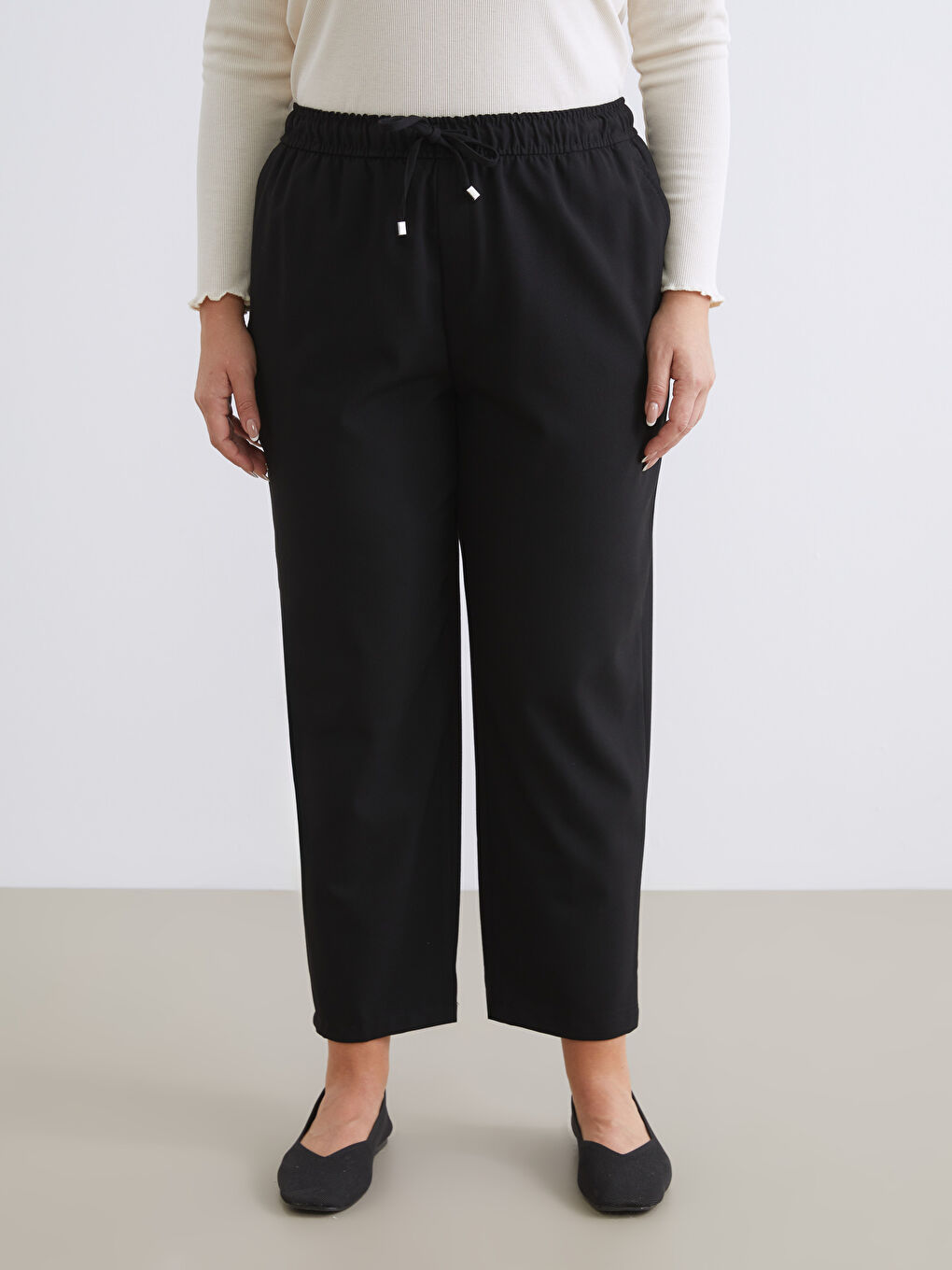 Siyah Beli Lastikli Kadın Pantolon-2