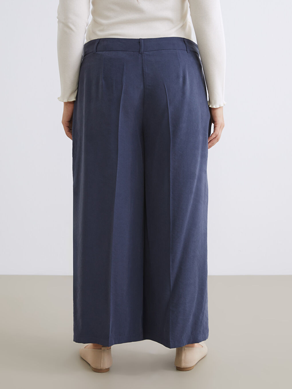 Lacivert Modal Karışımlı Kadın Pileli Pantolon-5