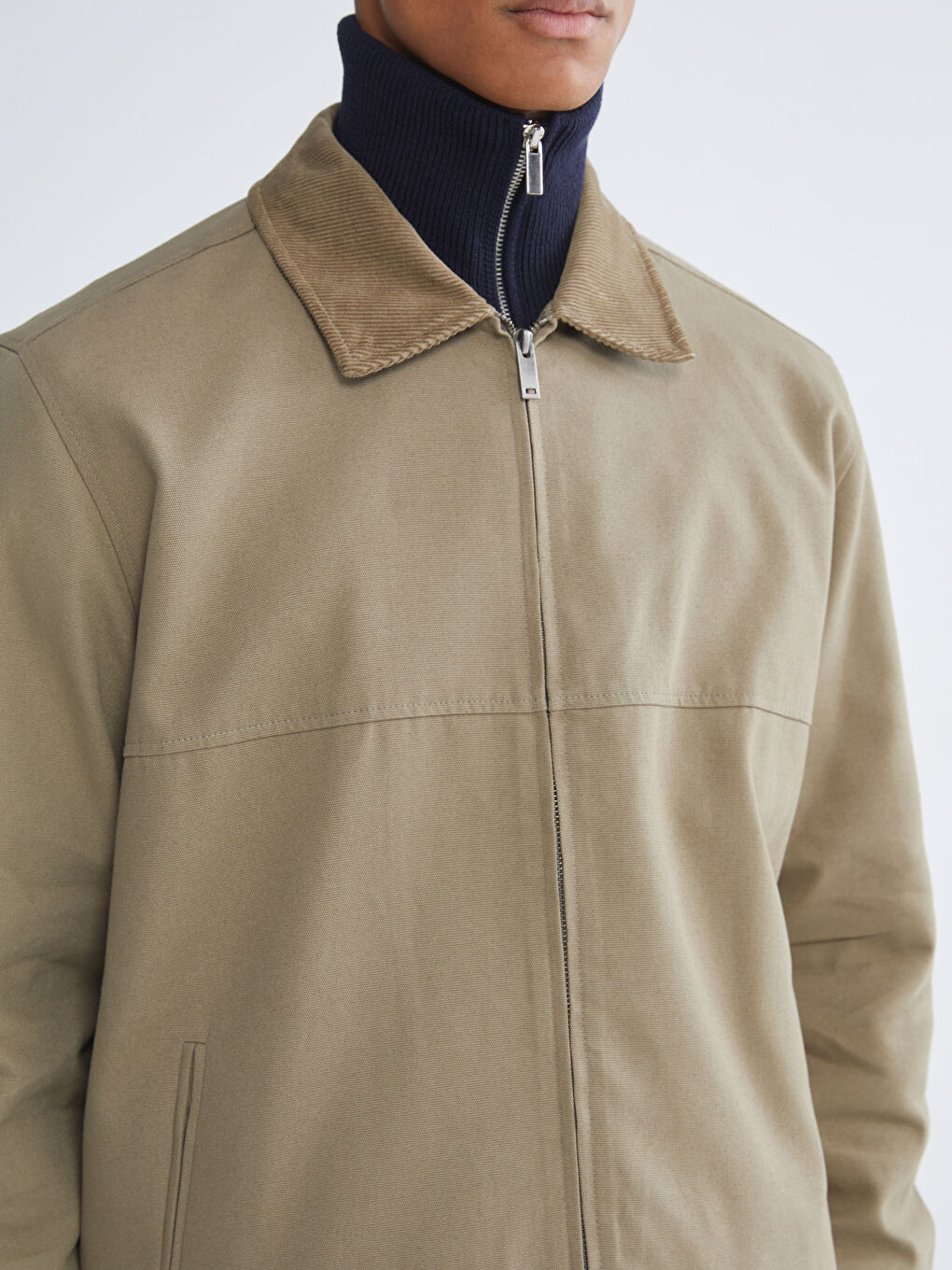 Bej Rahat Kalıp Kadife Yaka Erkek Mont-7