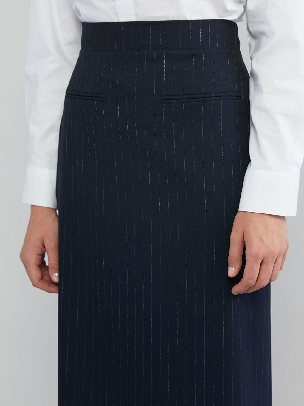 Lacivert Beli Fermuarlı Çizgili Yırtmaçlı Etek-2