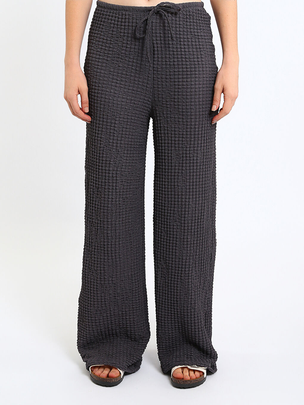 Elasticated Waist Textured Wide Leg Women's Trousers-1