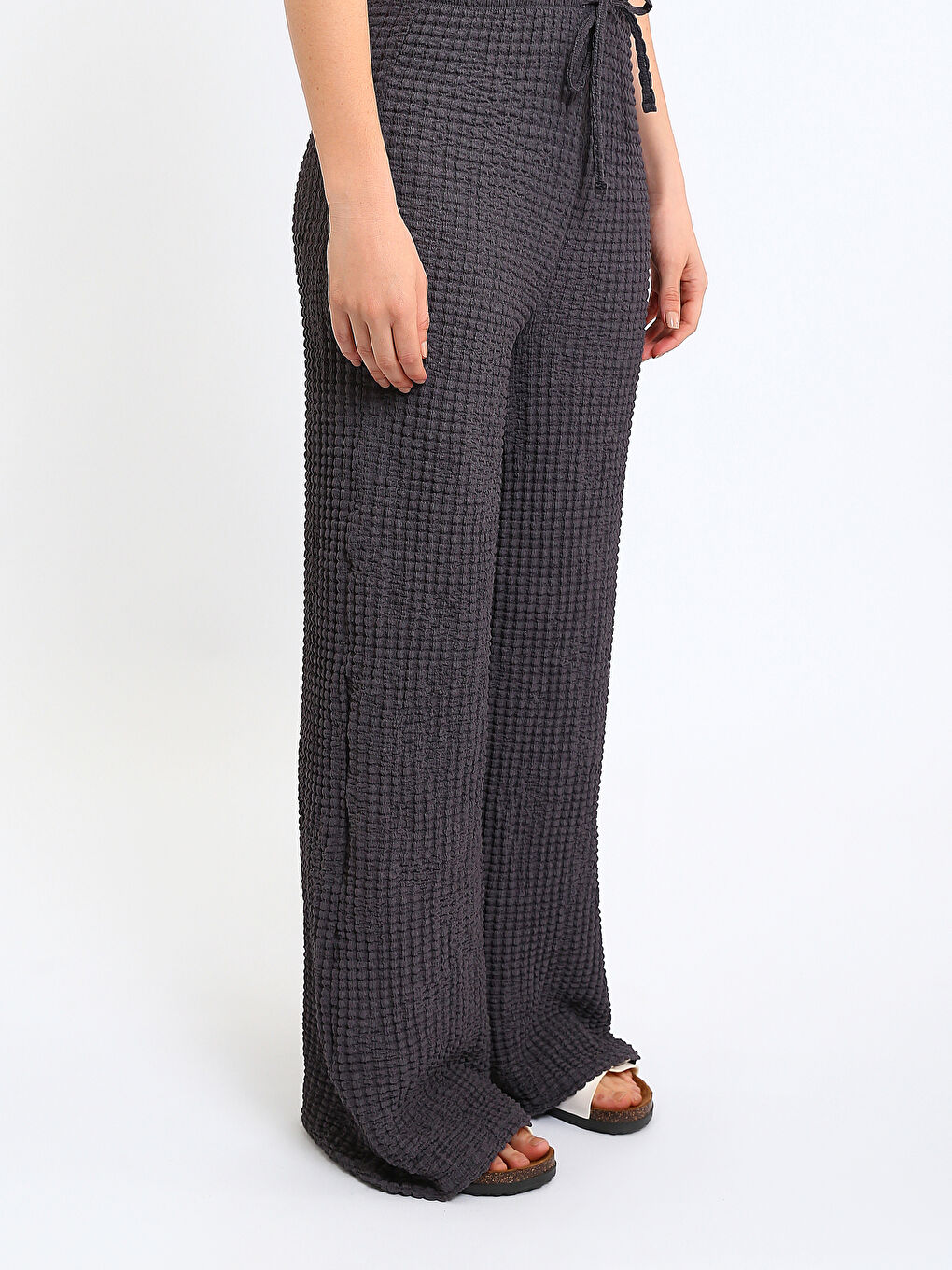 Elasticated Waist Textured Wide Leg Women's Trousers-3