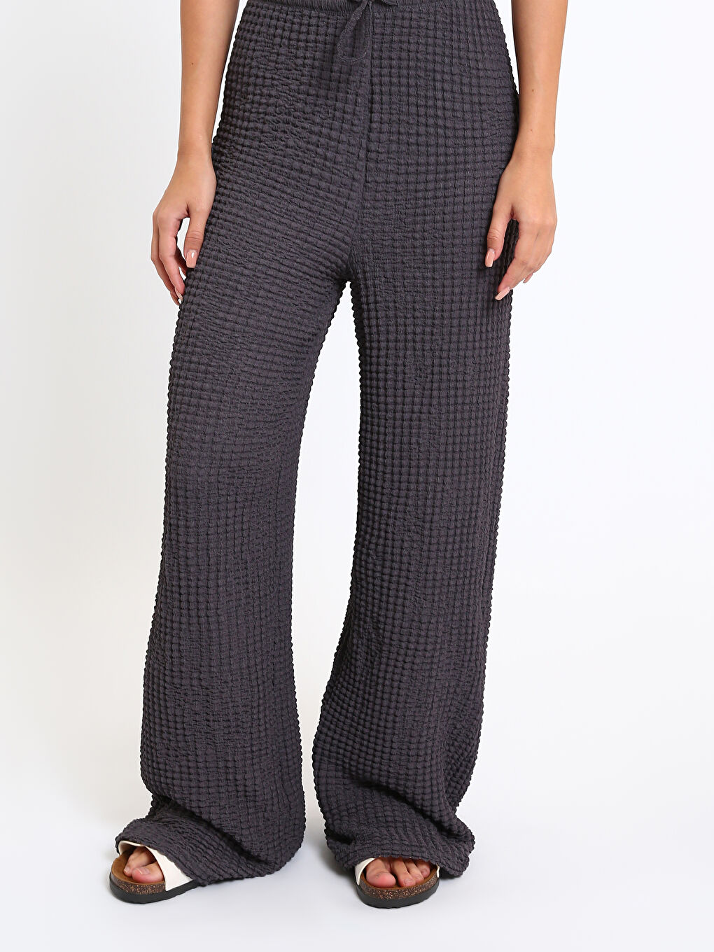 Elasticated Waist Textured Wide Leg Women's Trousers-1