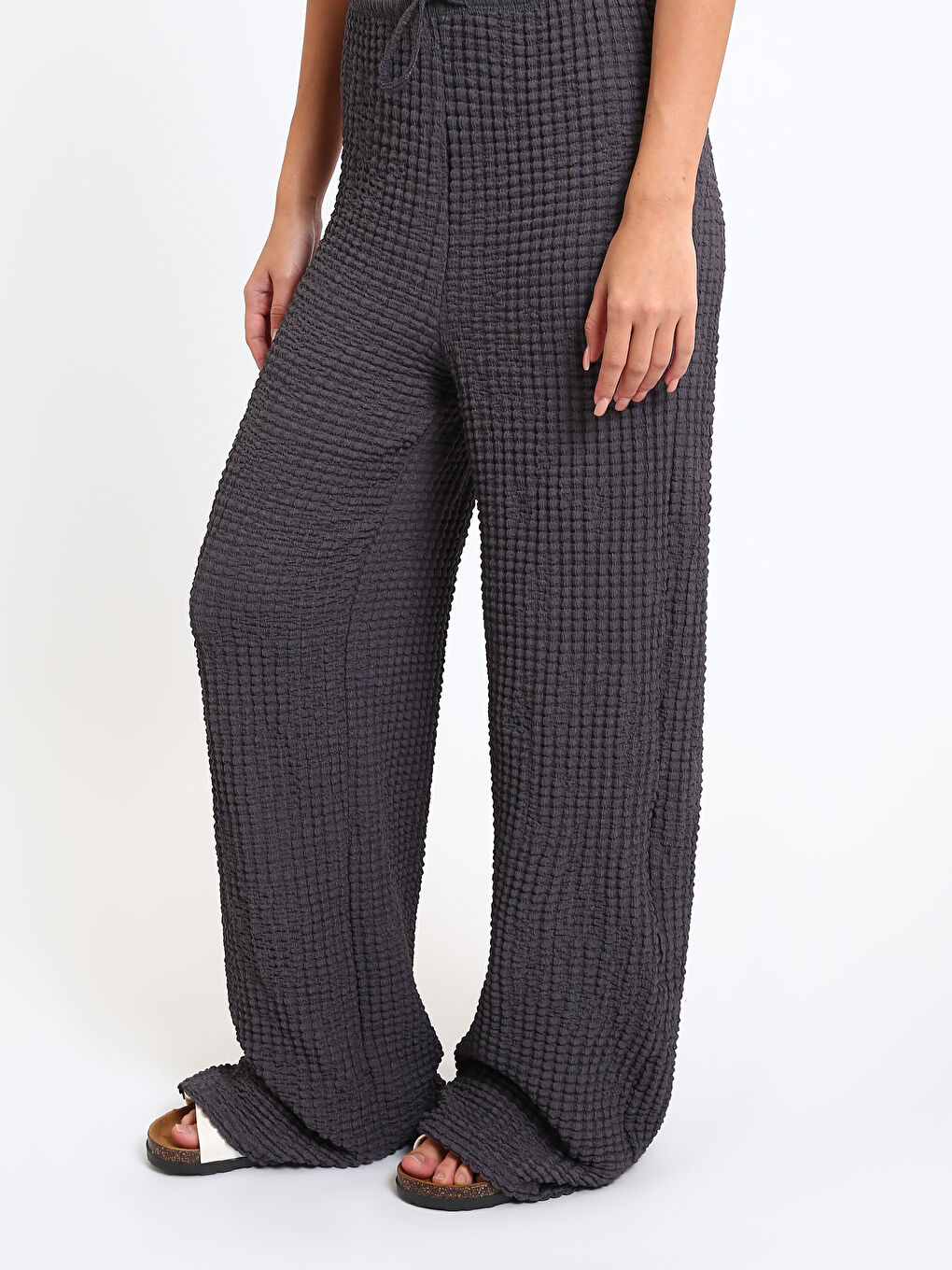 Elasticated Waist Textured Wide Leg Women's Trousers-3