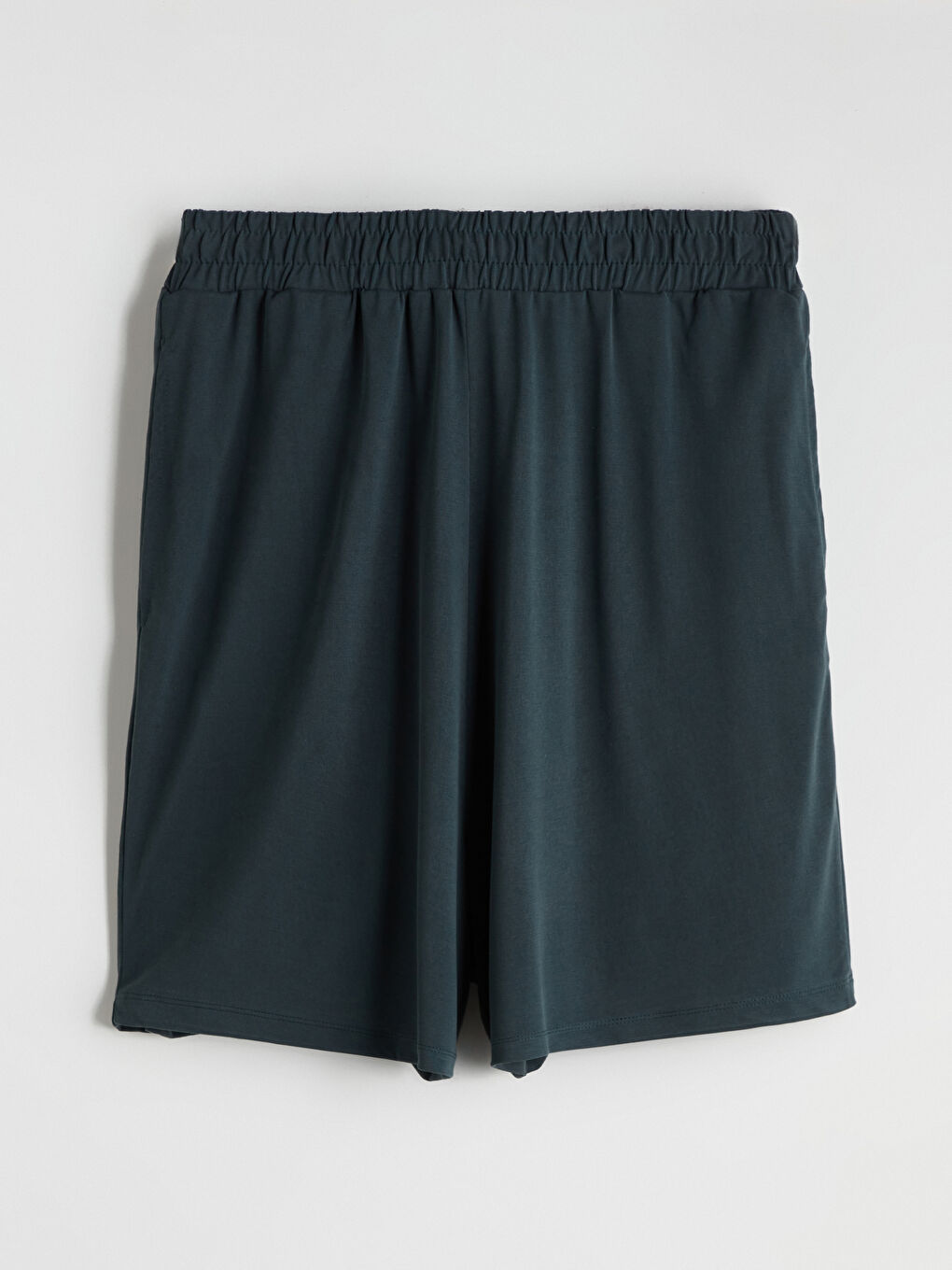 Siyah Beli Lastikli Kadın Şort-8