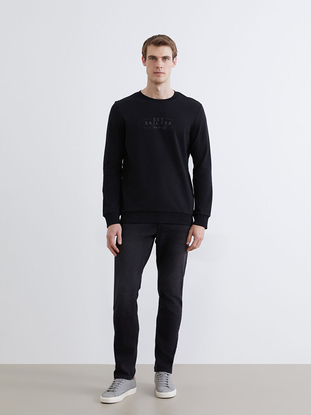 Siyah Bisiklet Yaka Baskılı Erkek Sweatshirt-1