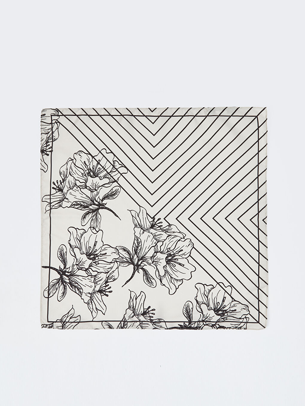 Ekru Çiçekli Kadın Bandana