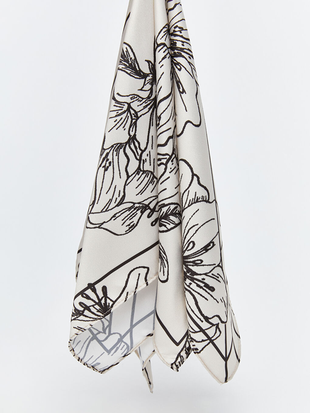 Ekru Çiçekli Kadın Bandana-1