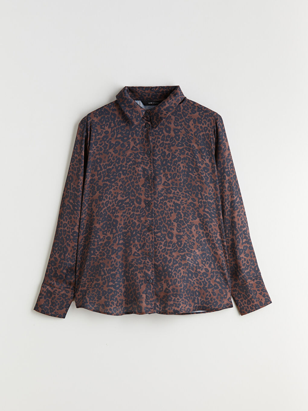 Siyah Leopar Desenli Oversize Saten Kadın Gömlek-4