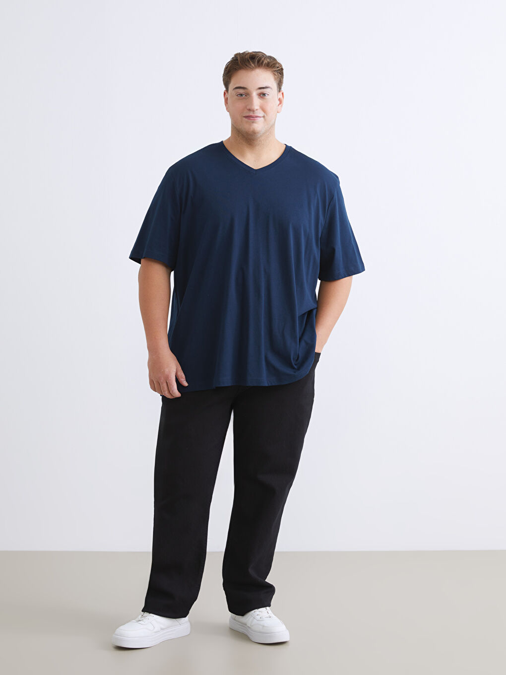 Lacivert Büyük Beden V Yaka Penye Erkek Tişört-6