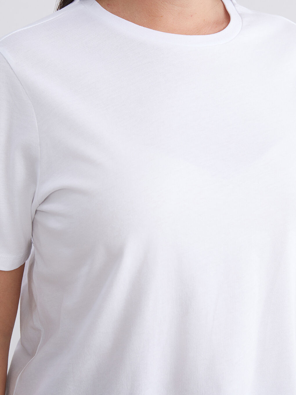 Beyaz Büyük Beden Bisiklet Yaka Kadın Tişört 2'li-4