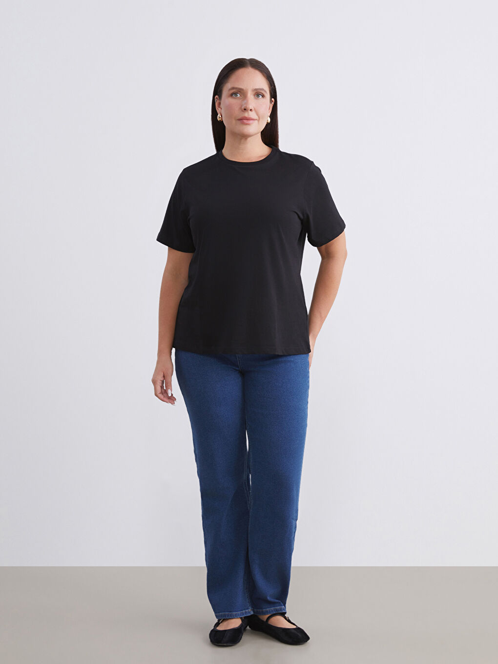 Siyah Büyük Beden Bisiklet Yaka Kadın Tişört 2'li-3