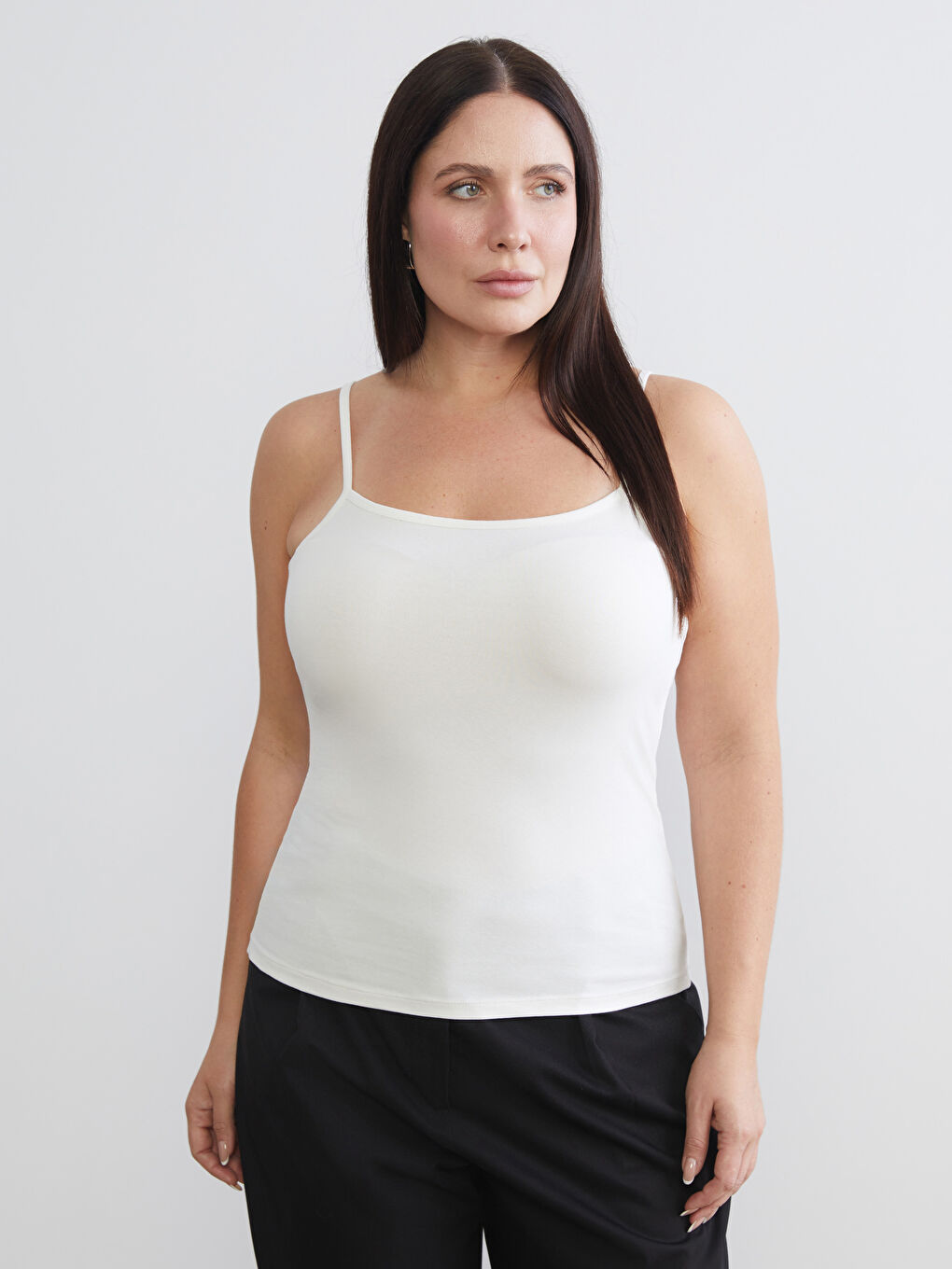 Beyaz Büyük Beden U Yaka Kadın Atlet 2'li-2