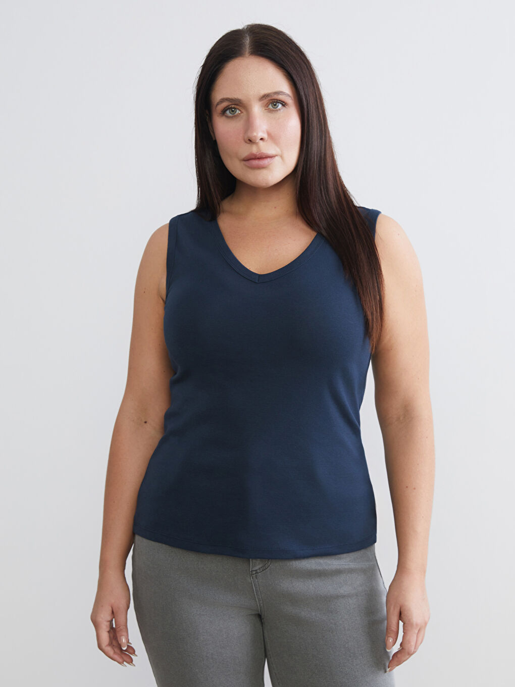 Beyaz Büyük Beden V Yaka Kadın Atlet 2'li-2