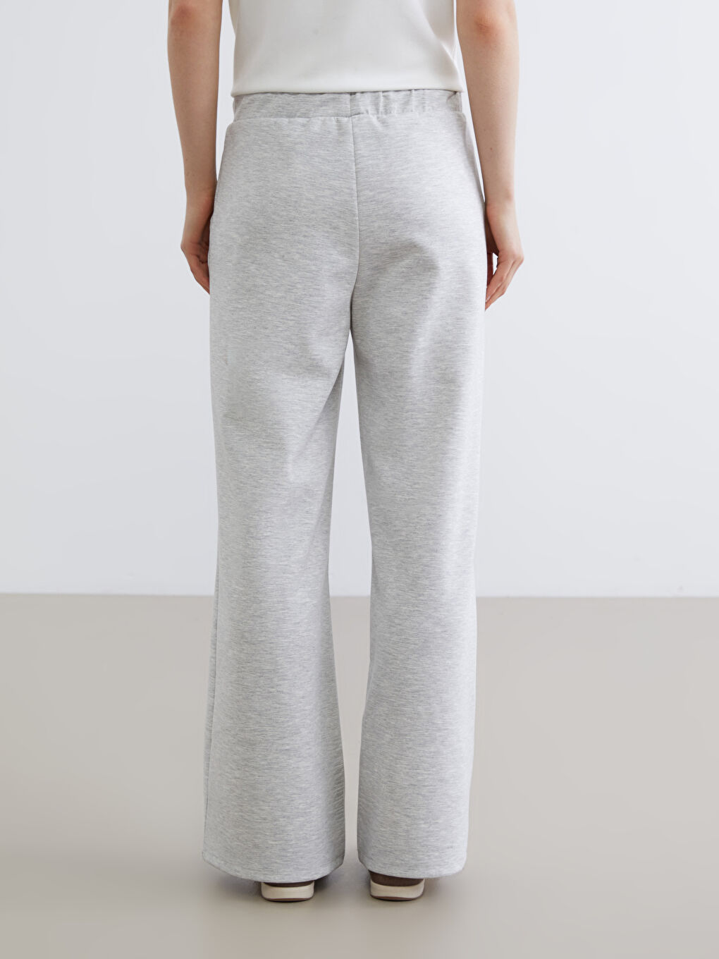 Gri Beli Lastikli Kadın Eşofman Altı-3