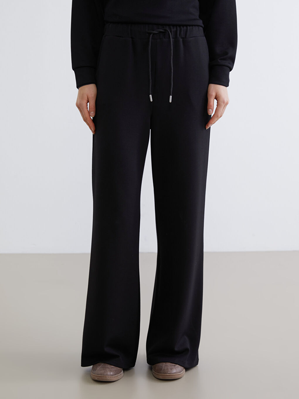 Siyah Beli Lastikli Kadın Eşofman Altı-1