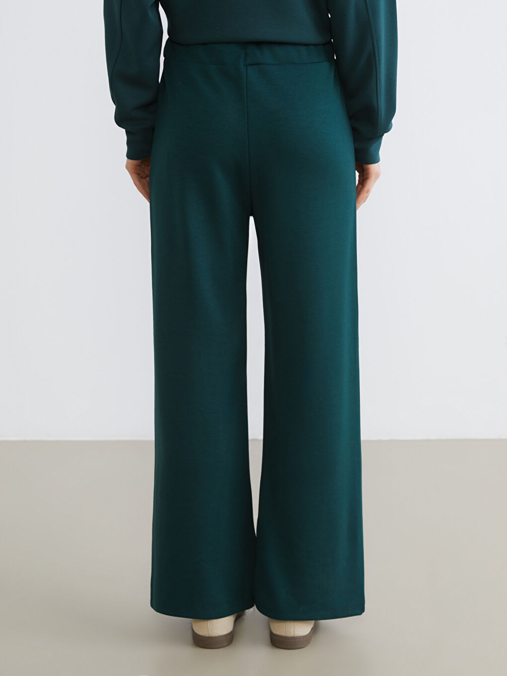 Women's Sweatpants with Elastic Waist-3