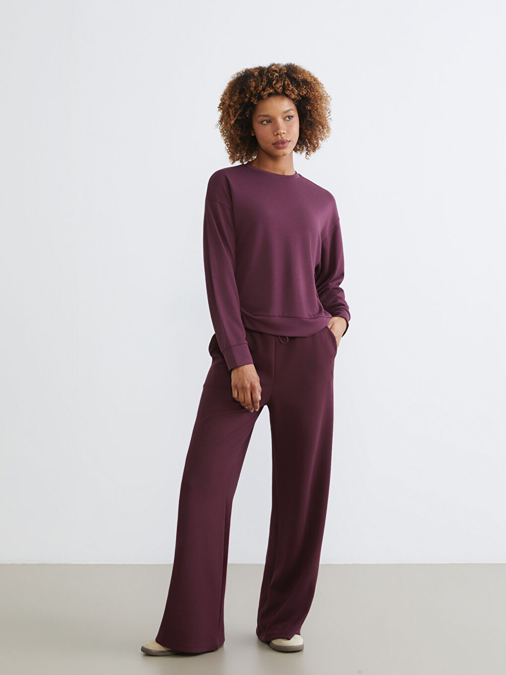 Women's Sweatpants with Elastic Waist
