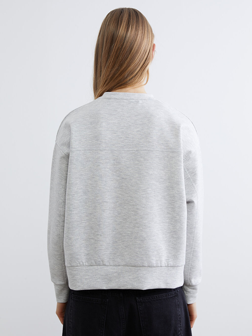 Gri Bisiklet Yaka Oversize Kadın Sweatshirt-3