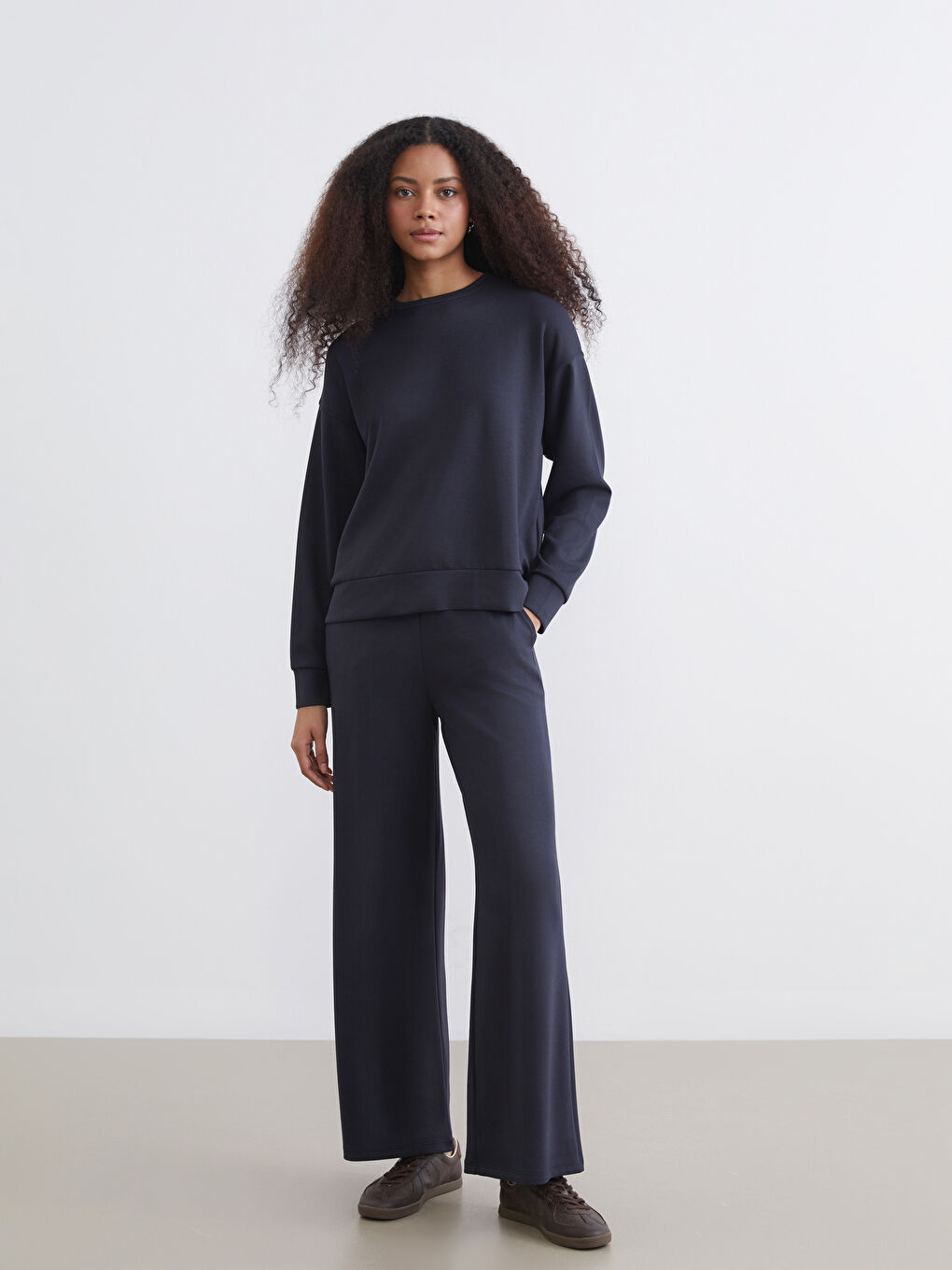 Crew Neck Oversize Women's Sweatshirt-1