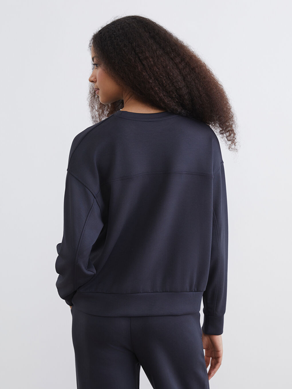 Crew Neck Oversize Women's Sweatshirt-3