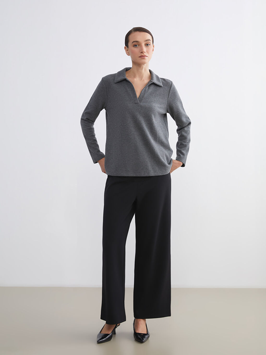 Antrasit Polo Yaka Kadın Tişört-1