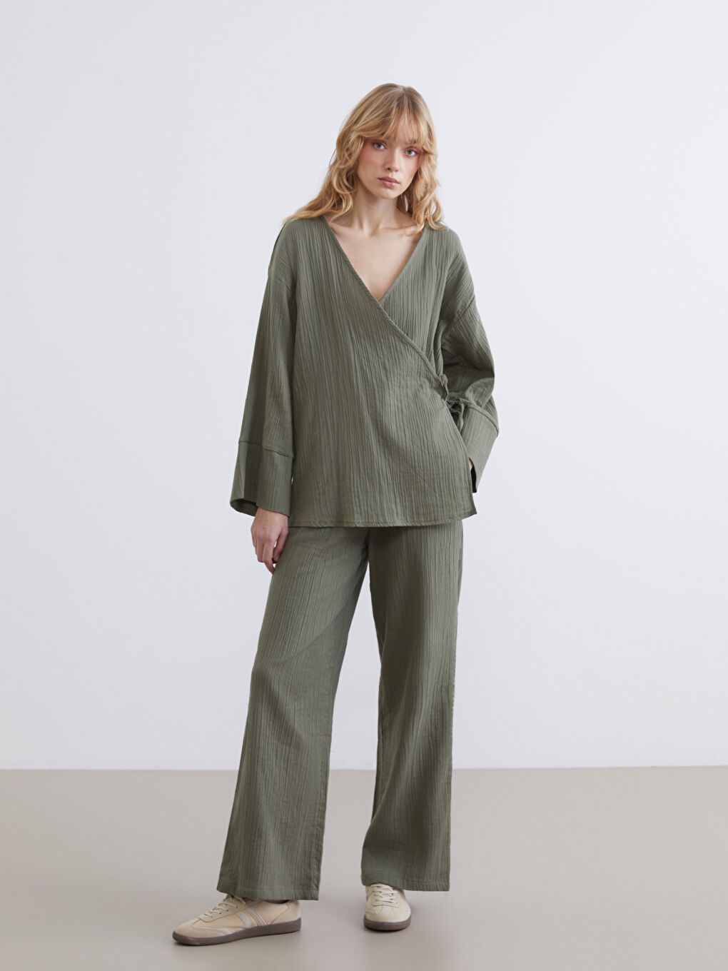 كيمونو بصفين زراير مُحبحب للسيدات-2