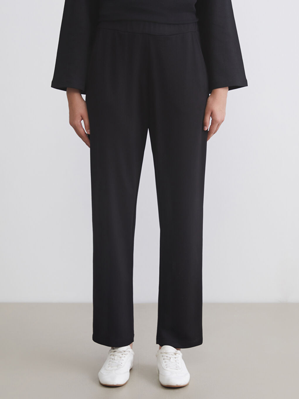 Siyah Beli Lastikli Kadın Eşofman Altı-2