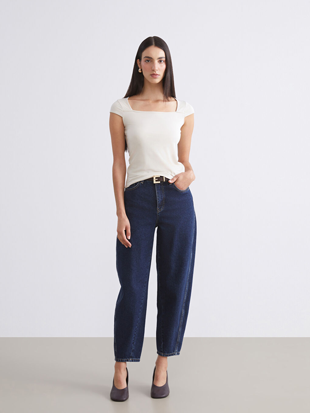 Bej Kare Yaka Bluz-1