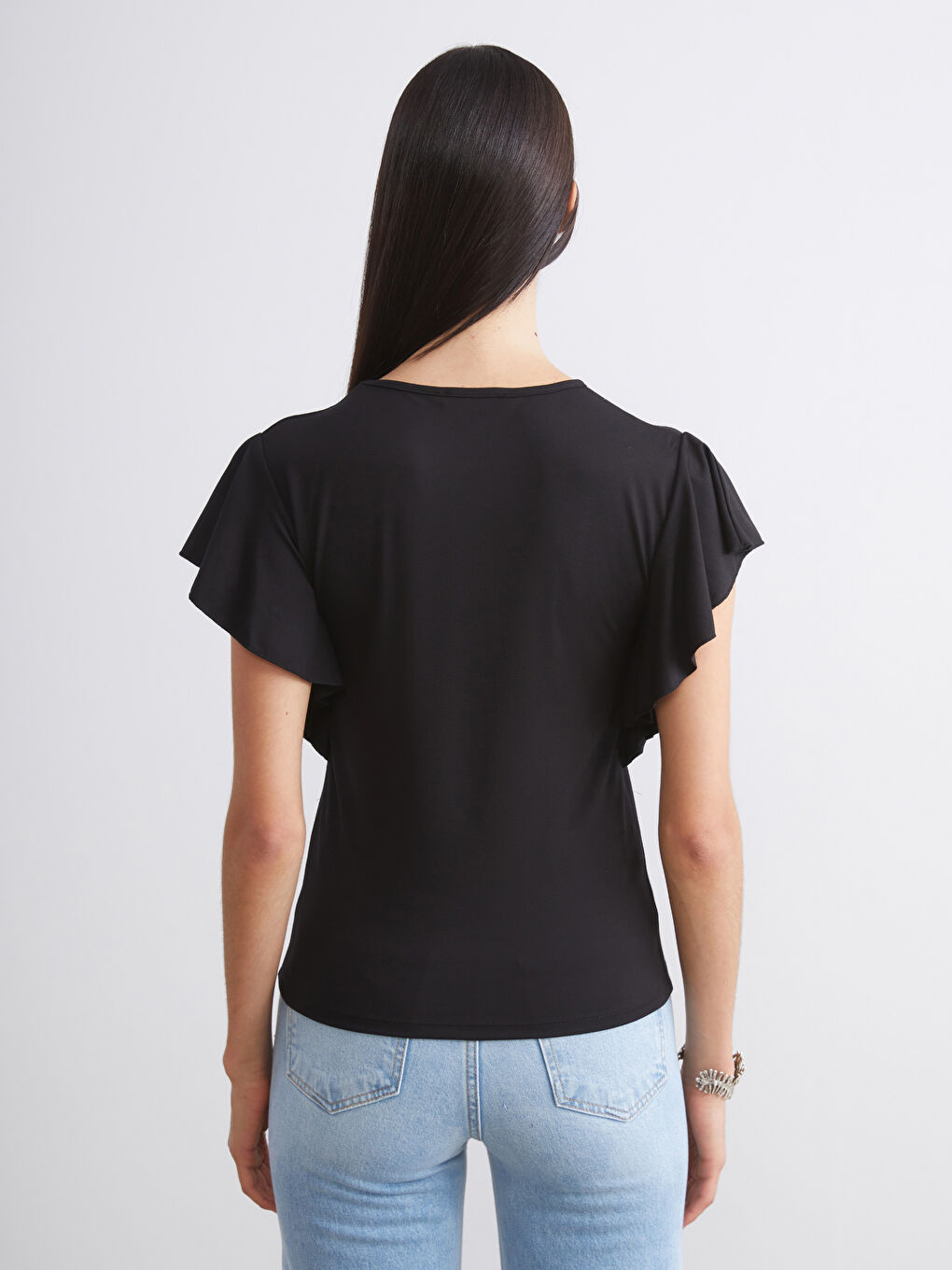 Siyah Bisiklet Yaka Kadın Tişört-3