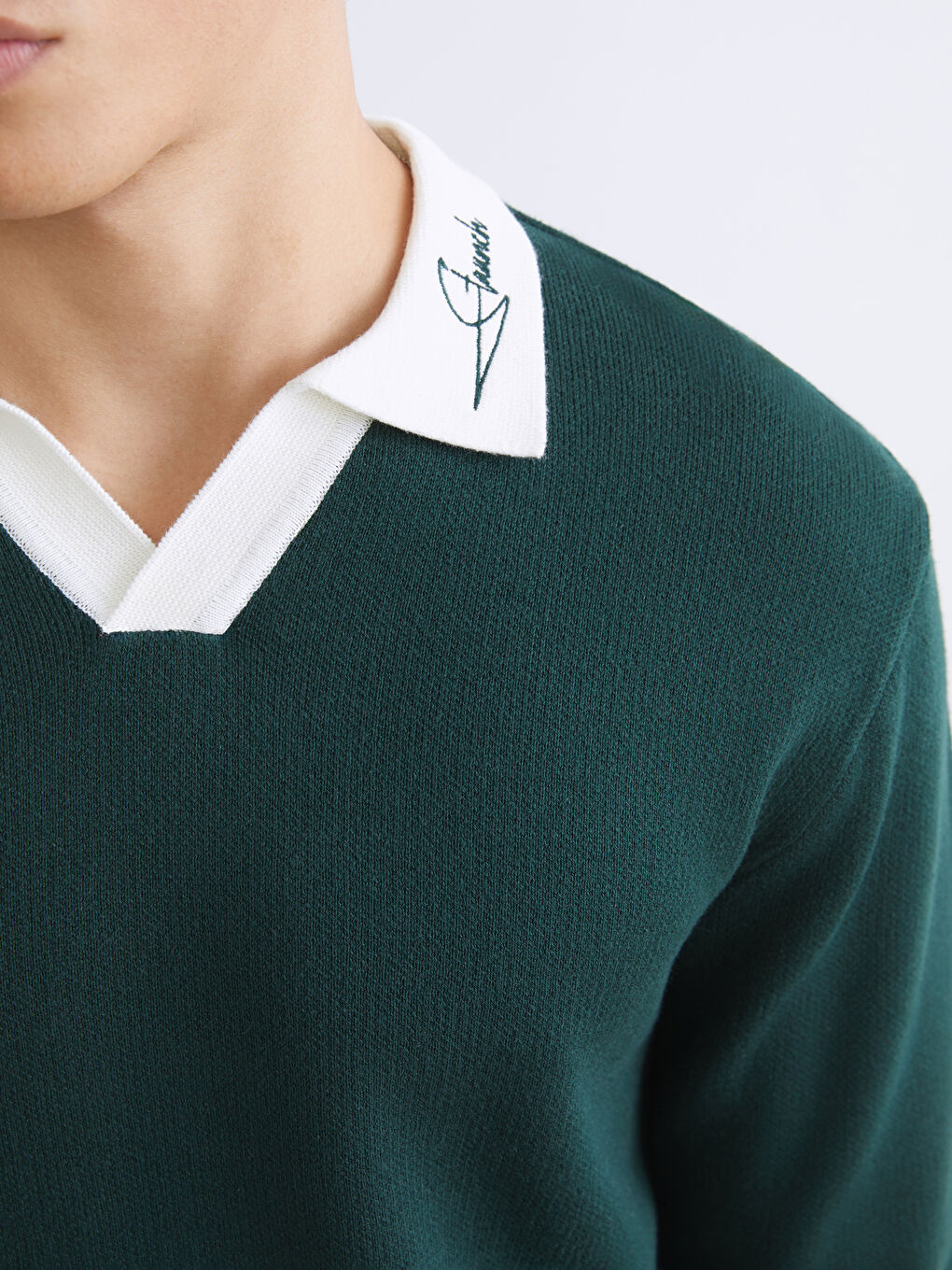 بلوز یه‌خه‌ی پۆڵۆ بۆ پیاوان تریکۆ-2