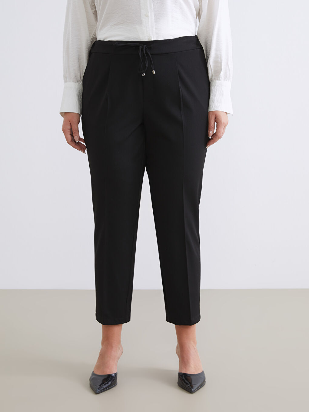 Siyah Beli Lastikli Kadın Pantolon-5