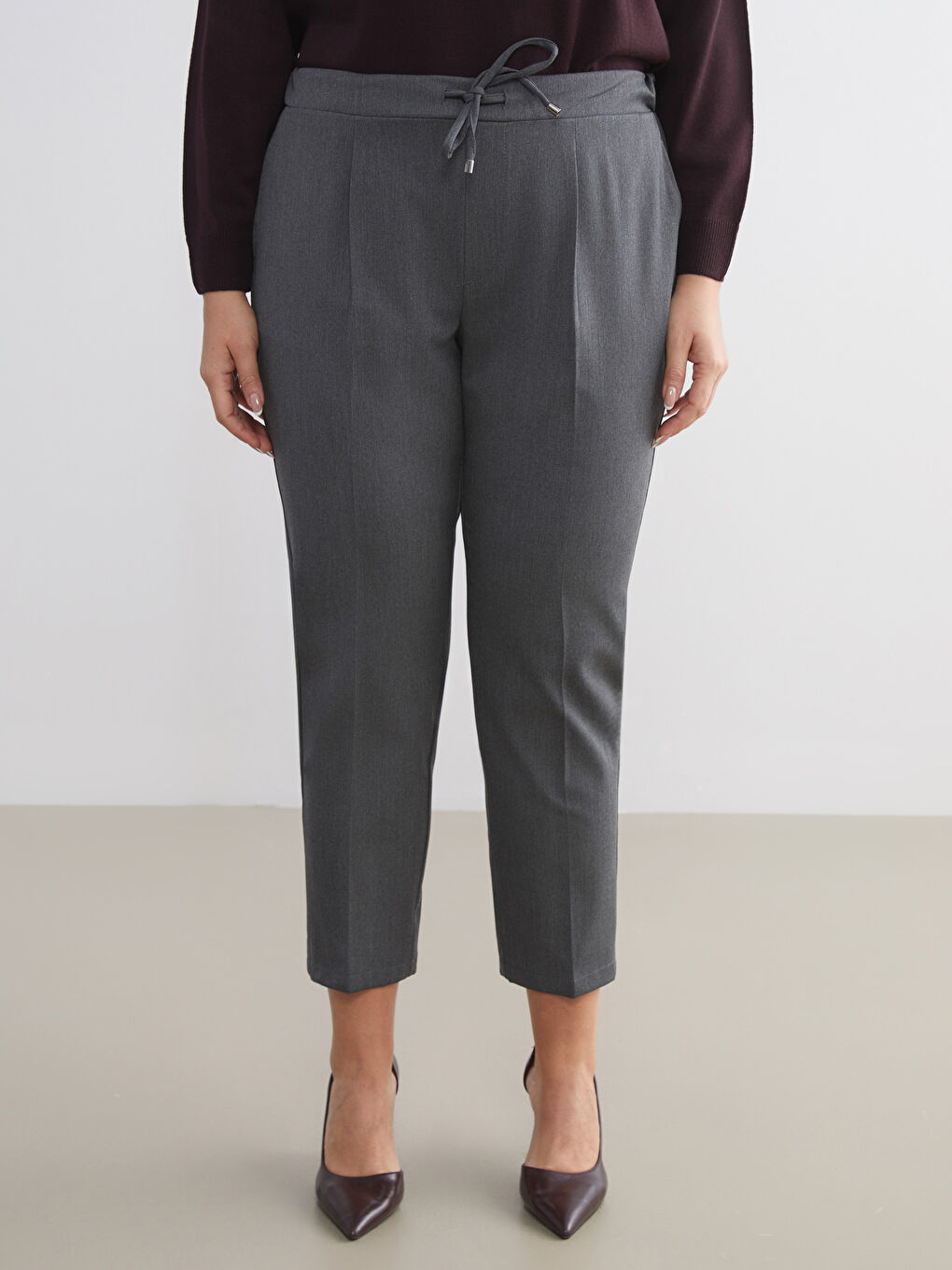 Gri Beli Lastikli Kadın Pantolon-5