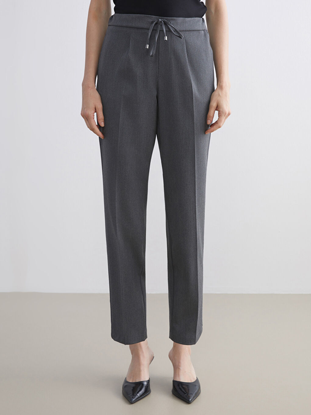 Gri Beli Lastikli Kadın Pantolon-2