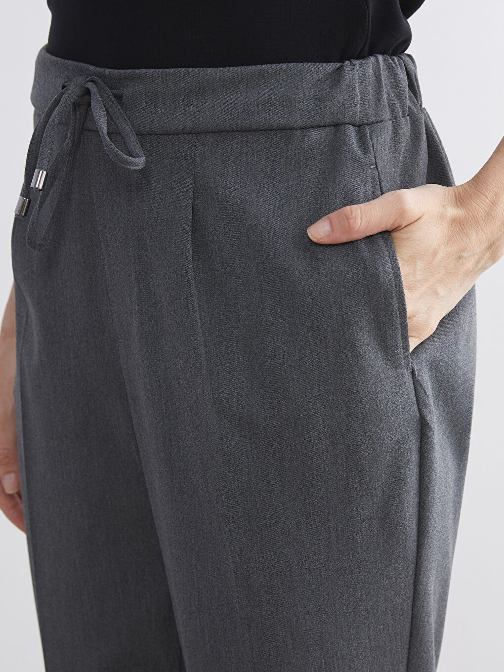 Gri Beli Lastikli Kadın Pantolon-3