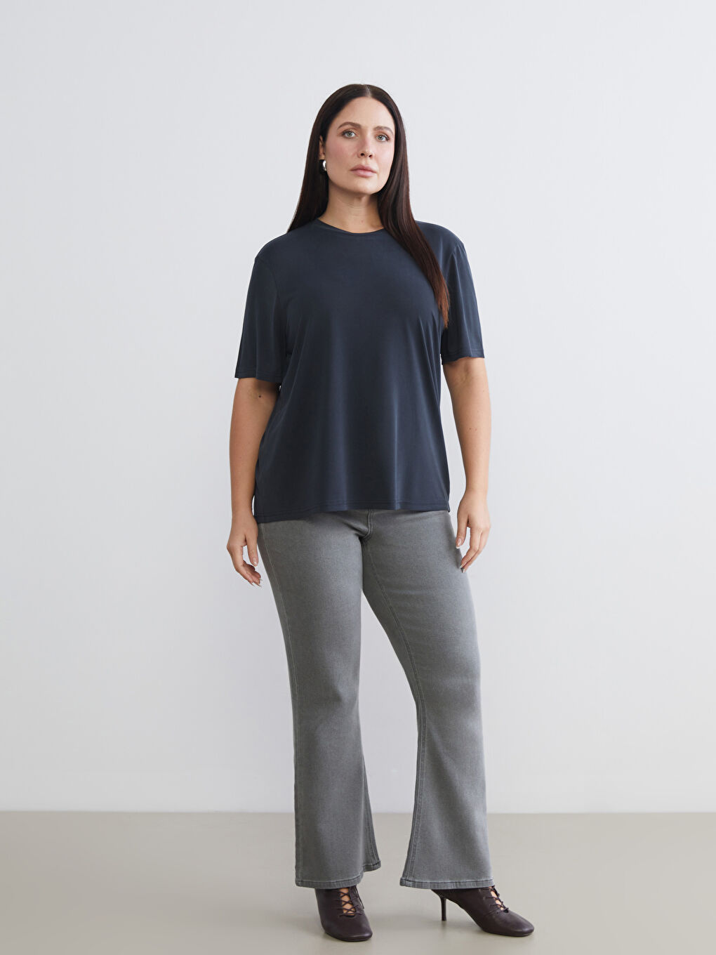 Siyah Büyük Beden Bisiklet Yaka Kadın Tişört 2'li-3